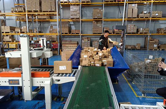 網(wǎng)紅食品倉(cāng)儲(chǔ)物流